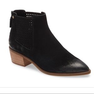 NWT! Cole Haan Black Suede Val Perforated Ankle Boots Size 6.5
